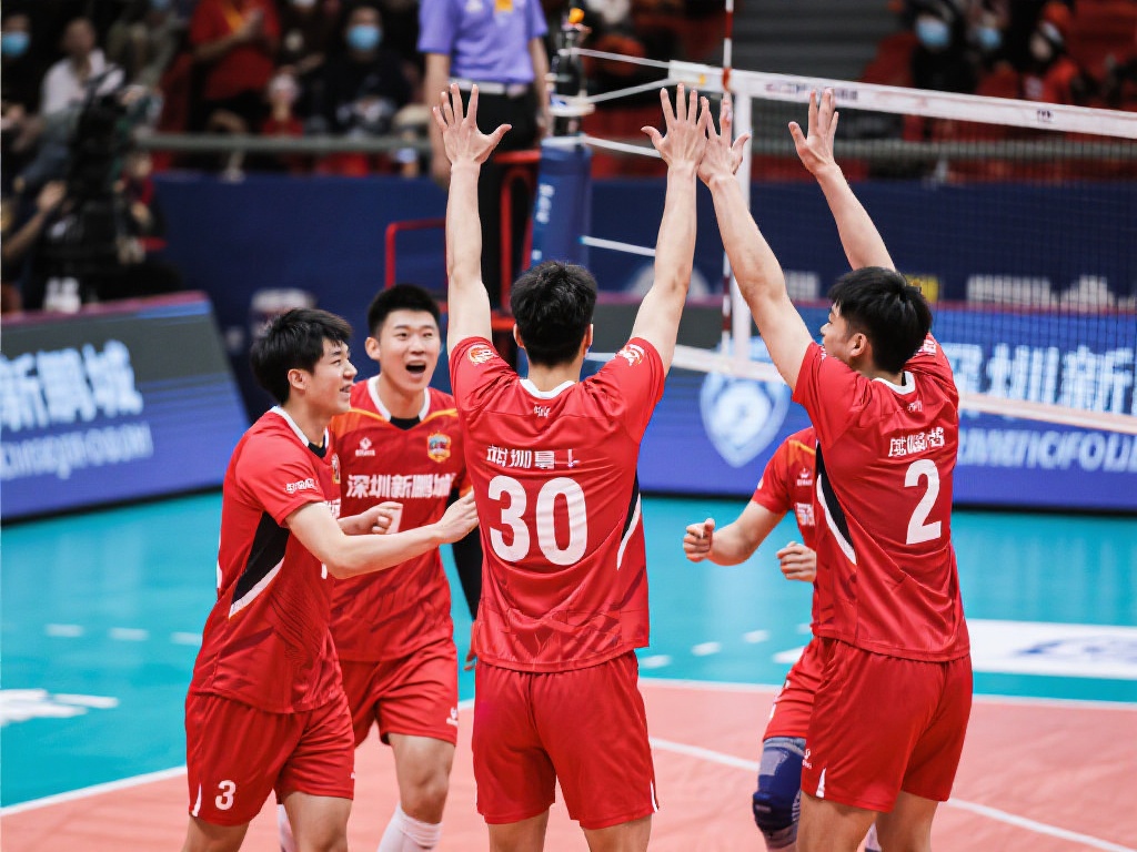 浙江俱乐部第4轮3-0完胜深圳新鹏城精彩集锦 浙江俱乐部以3-0的压倒性优势力克深圳新